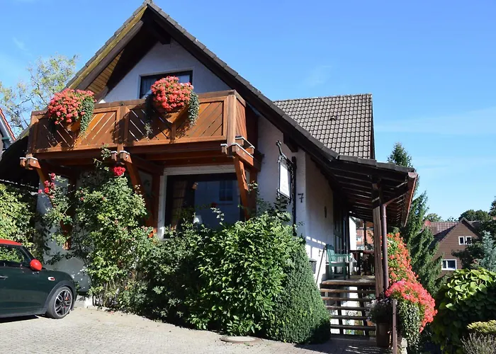 Апартаменты Apartmenthaus - Haus Am Schultal, *